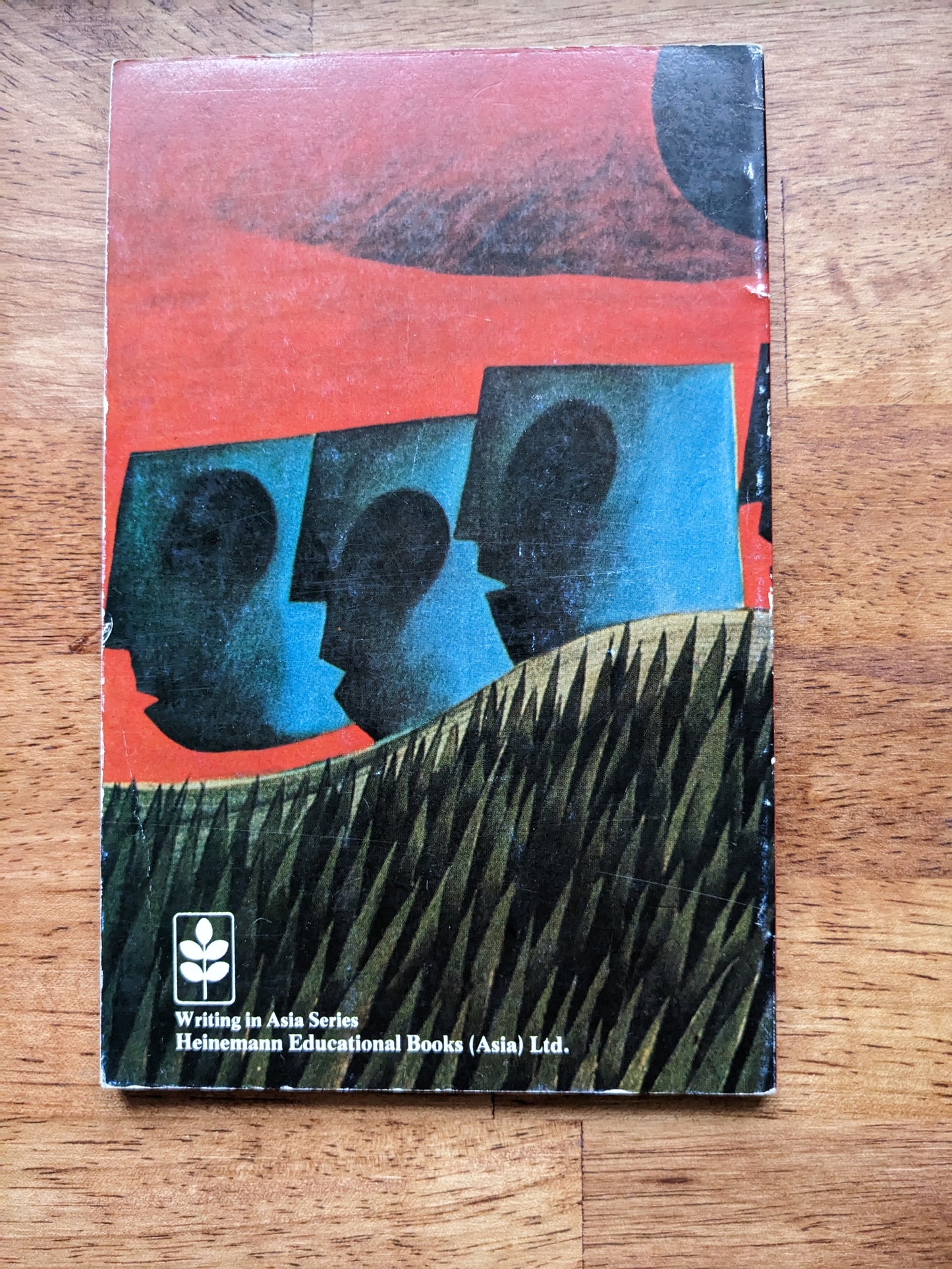 Edwin Thumboo - Gods Can Die (Writers in Asia Series)