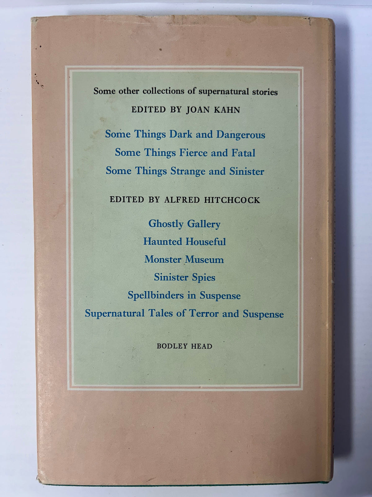 Kathleen Lines - The Haunted and the Haunters: Tales of Ghosts and Other Apparitions