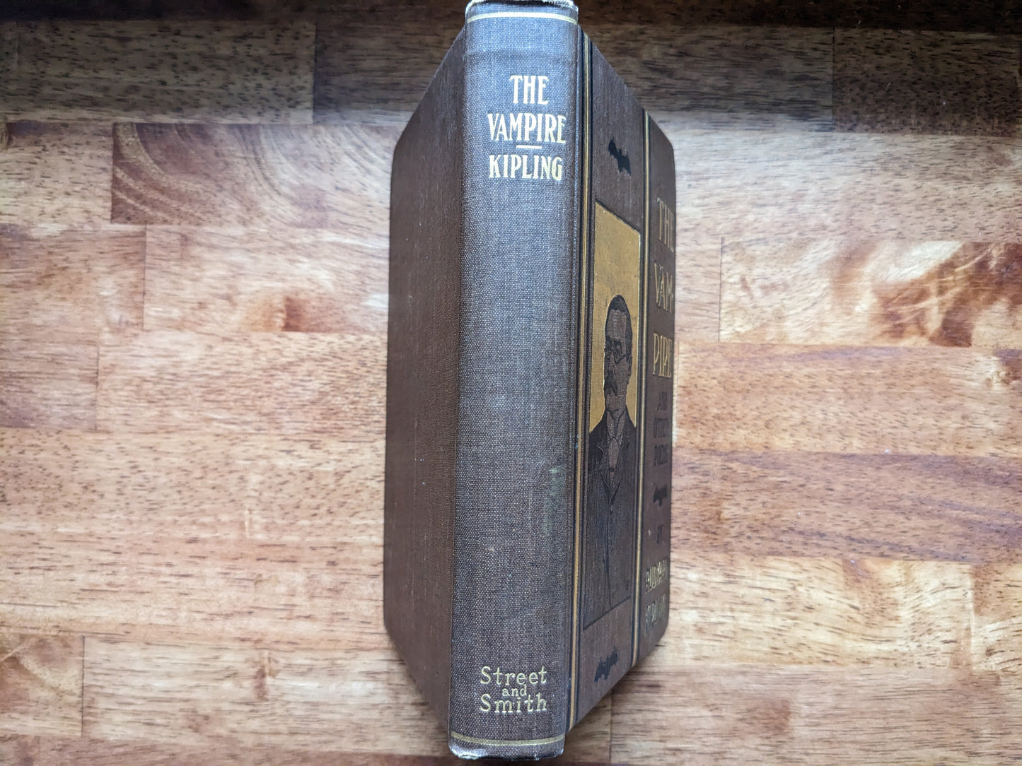 Rudyard Kipling - The Vampires and Other Poems